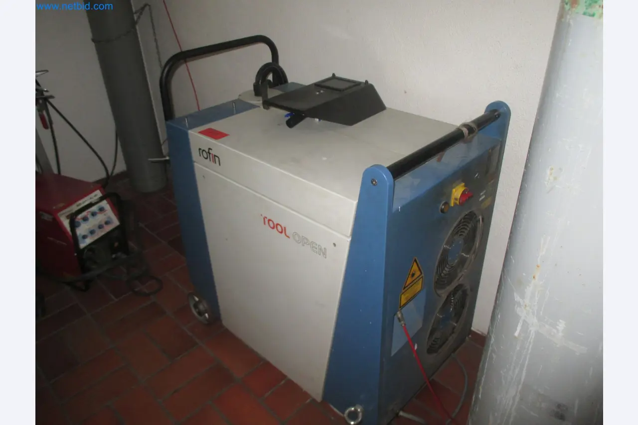 Metalworking, turning, milling, grinding, and finishing for surgical applications-9