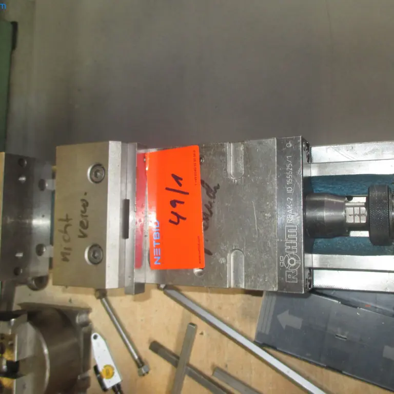 3 Machine-Type Screw Stands Röhm u. Andere