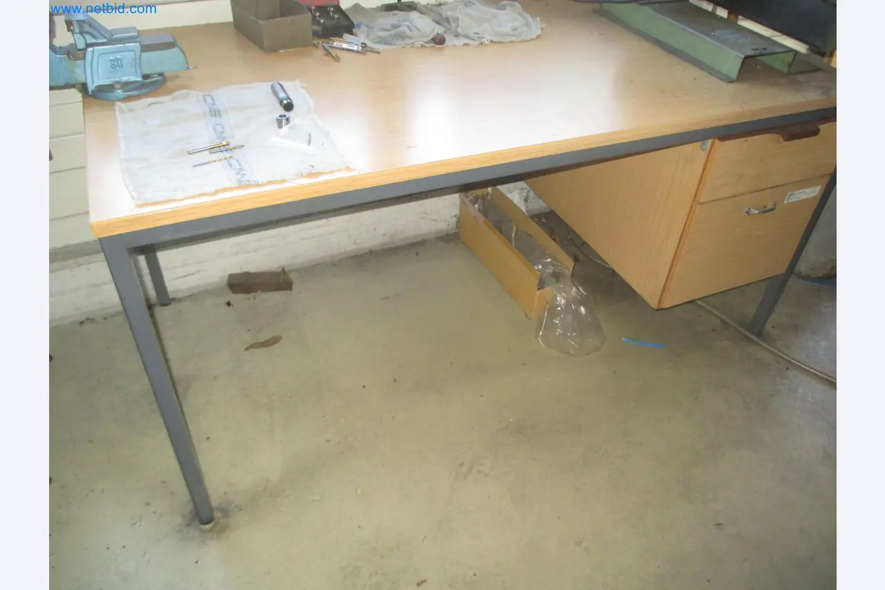 Metalworking, turning, milling, grinding, and finishing for surgical applications-7