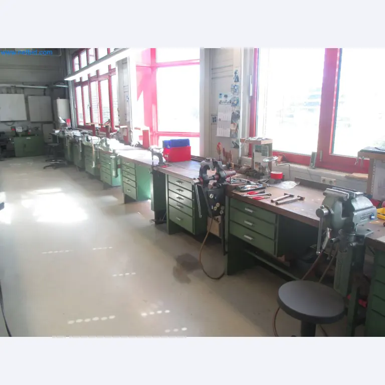 Metalworking, turning, milling, grinding, and finishing for surgical applications-3