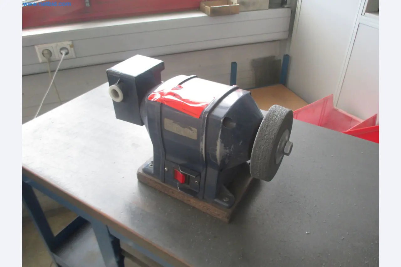 Metalworking, turning, milling, grinding, and finishing for surgical applications-3