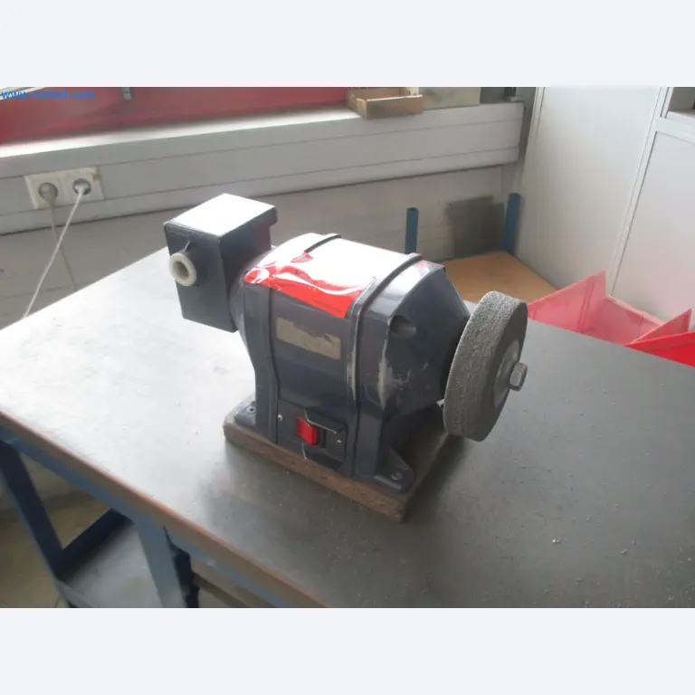 Metalworking, turning, milling, grinding, and finishing for surgical applications-3