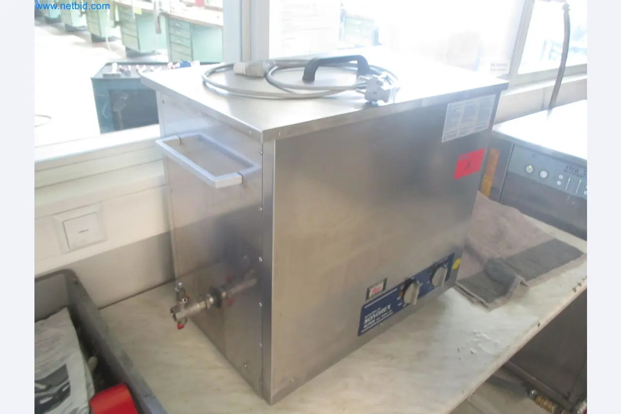 Metalworking, turning, milling, grinding, and finishing for surgical applications-1