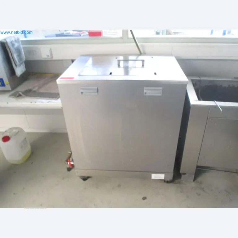 Metalworking, turning, milling, grinding, and finishing for surgical applications-2