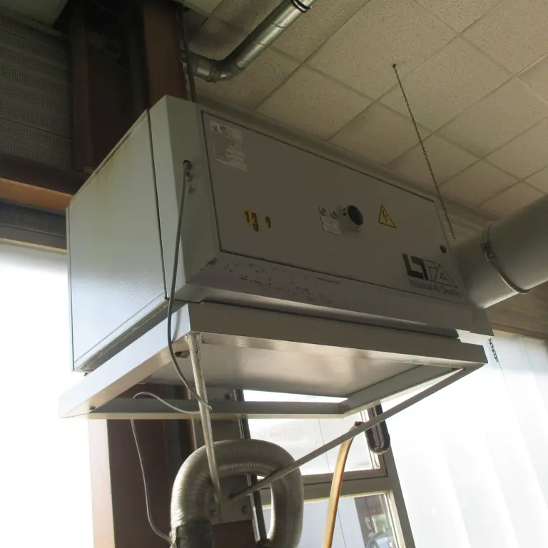 2 Odsávací zařízení LTA AC3002R