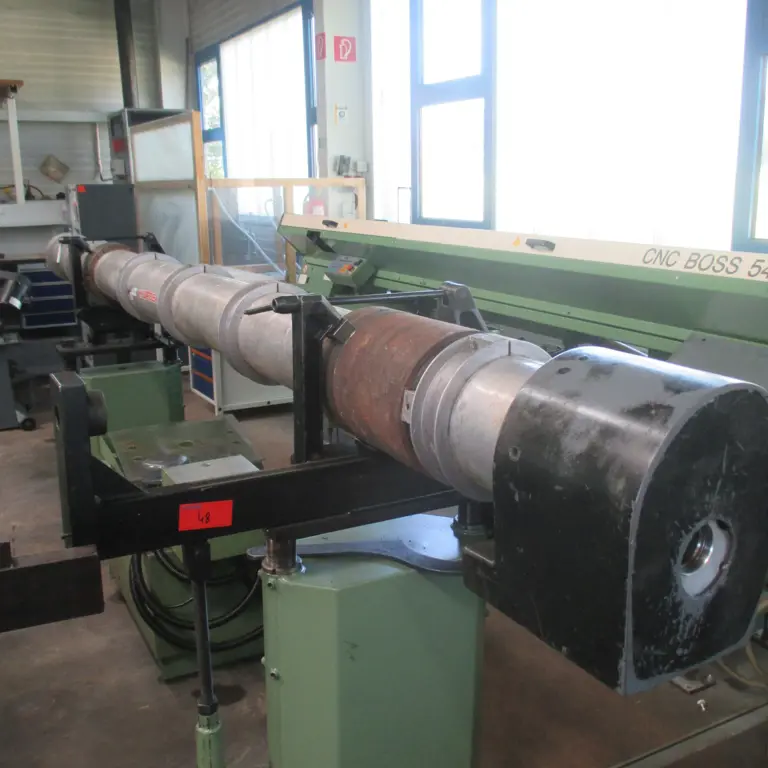 hydraulický posuv tyčí LNS Hydrobar