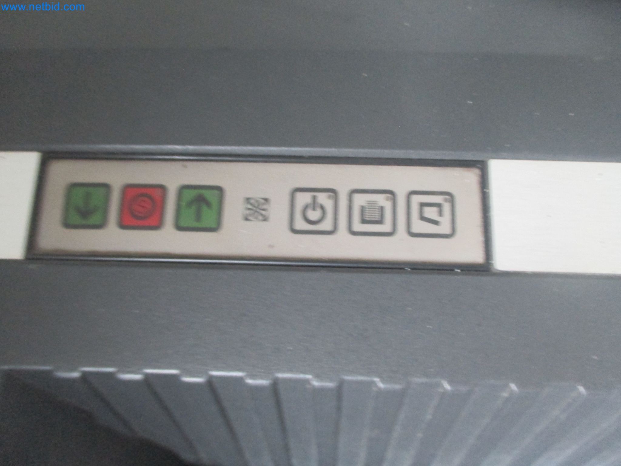 Trabalho em metal, fresagem, corte a laser, soldadura-2