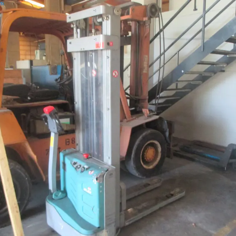 Electric High-Lift Pallet Truck Jungheinrich EPL210