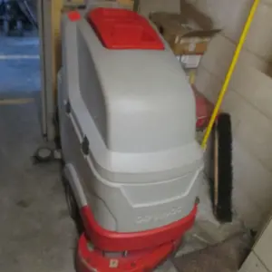 Hand-held cordless scrubber-dryer Comac Varsa 55