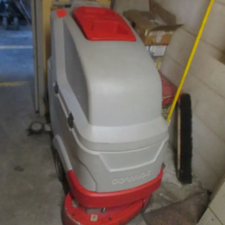 Hand-held cordless scrubber-dryer Comac Varsa 55