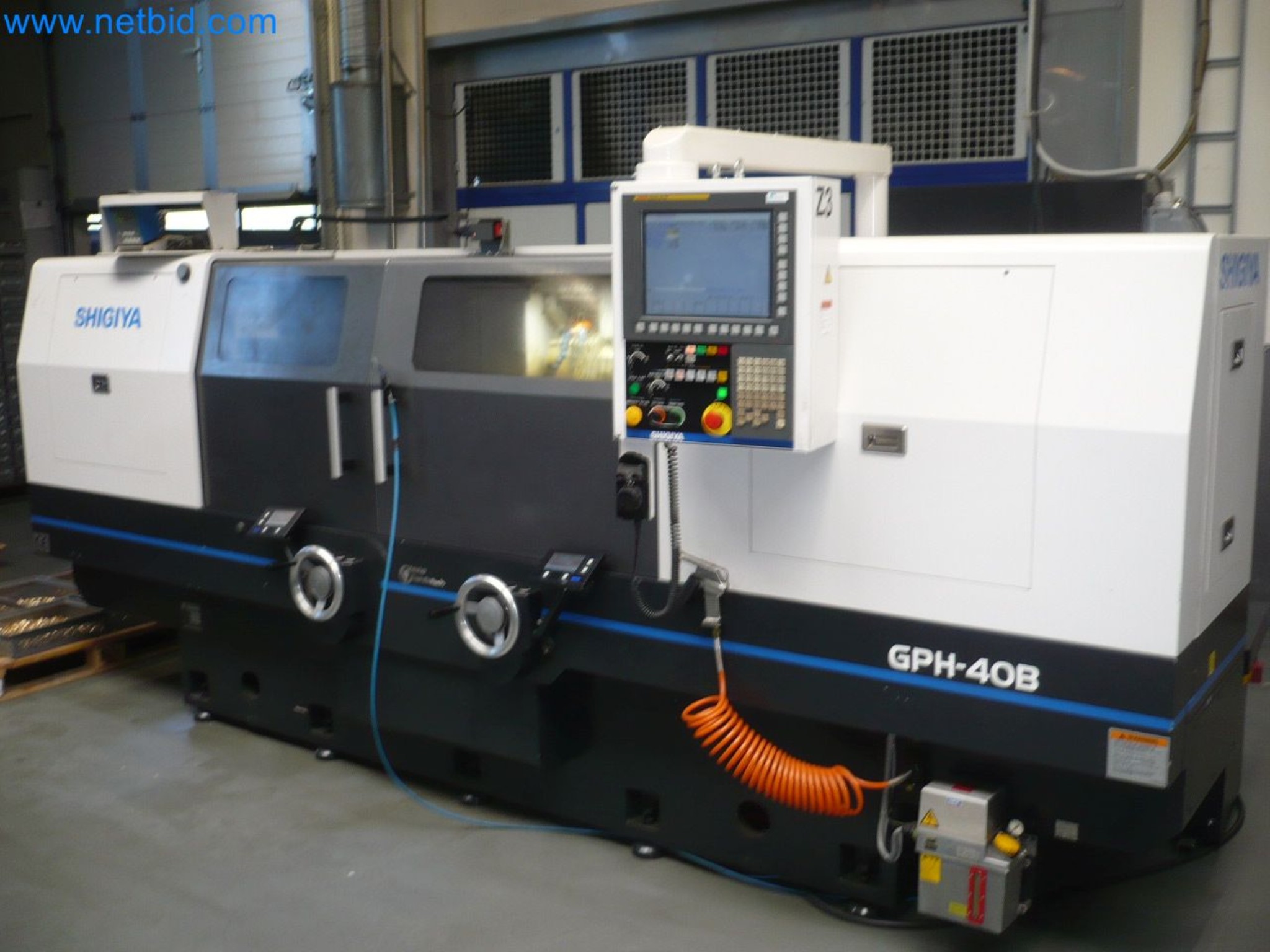 Přesná CNC bruska na kulato SHIGIYA GPA-40B-2
