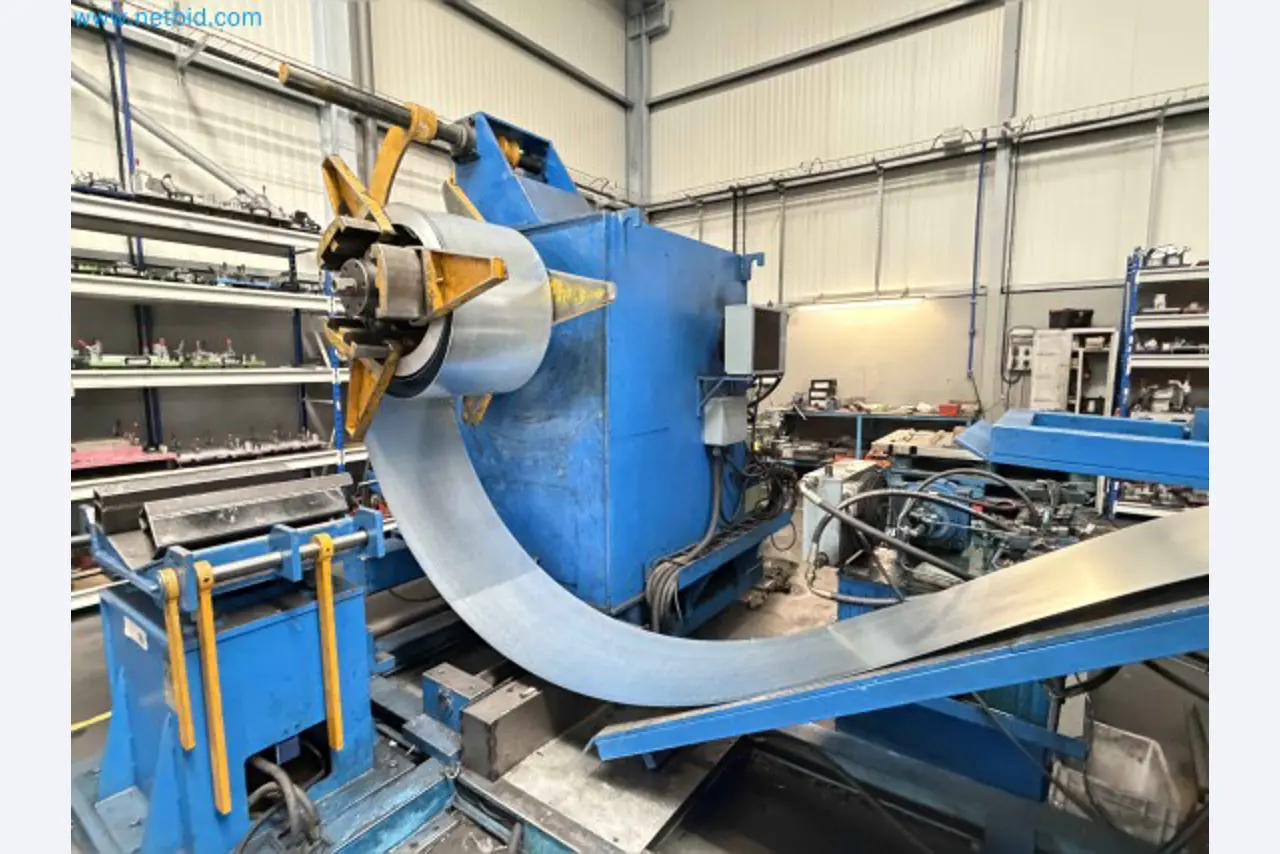 Máquinas e equipamentos para a indústria metalomecânica de vários encerramentos industriais em Portugal-11