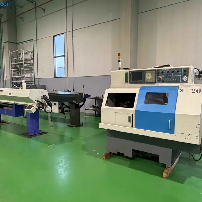 Horizontale CNC-Drehmaschine mit automatischem Stangenlader LNC Technology T600