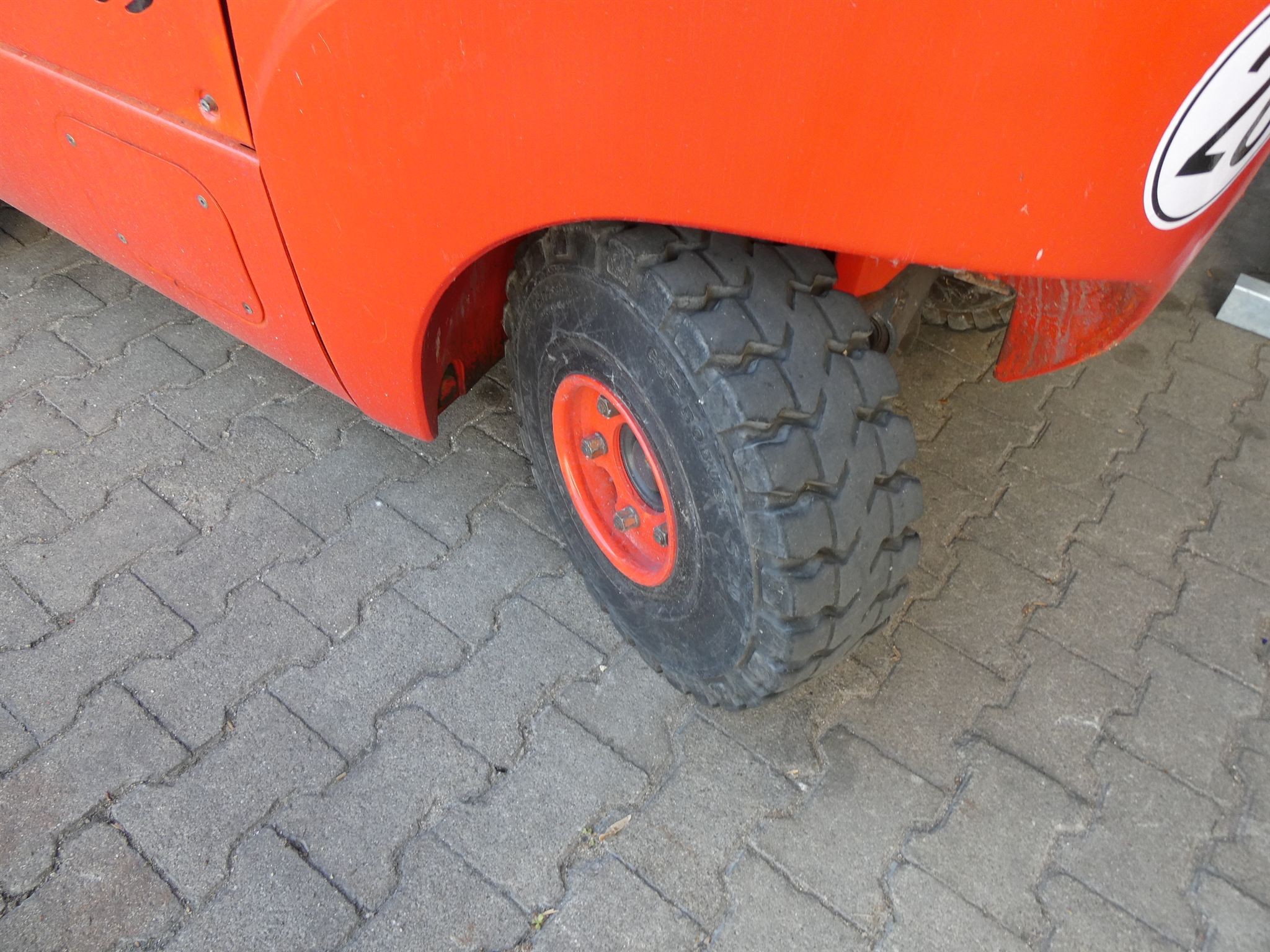 Diesel Four-Wheel Forklift Linde H30D-01 – foto 10 – kavel bij NetBid, Mainz-Hechtsheim