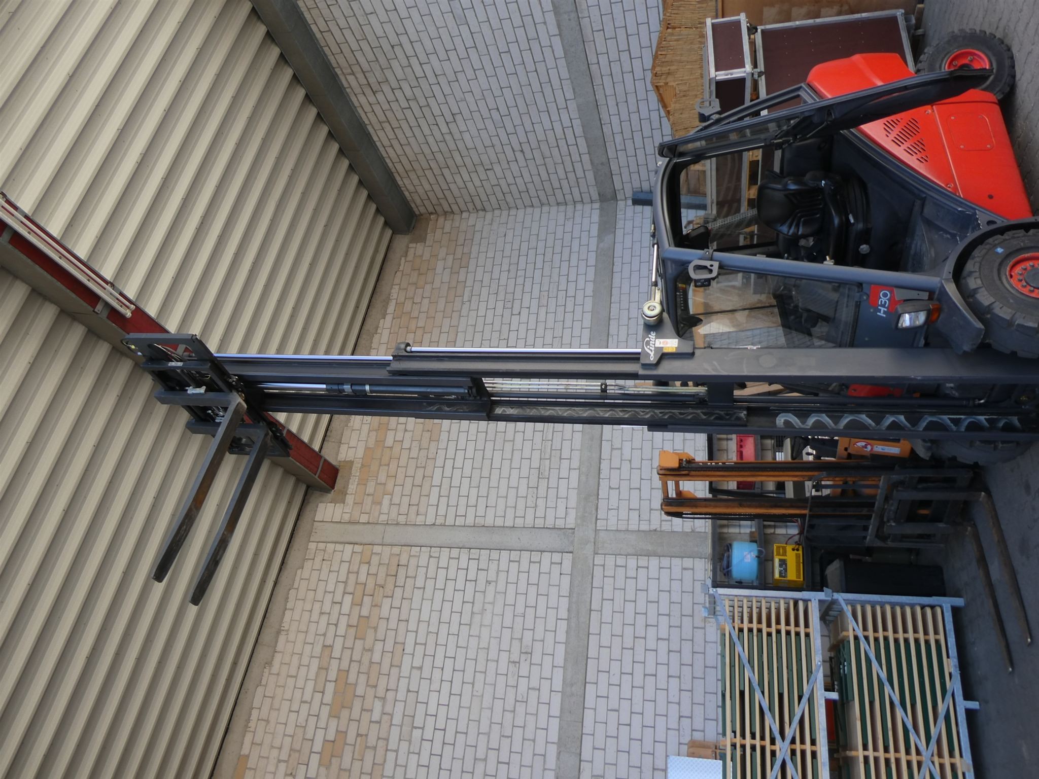 Diesel Four-Wheel Forklift Linde H30D-01 – foto 8 – kavel bij NetBid, Mainz-Hechtsheim