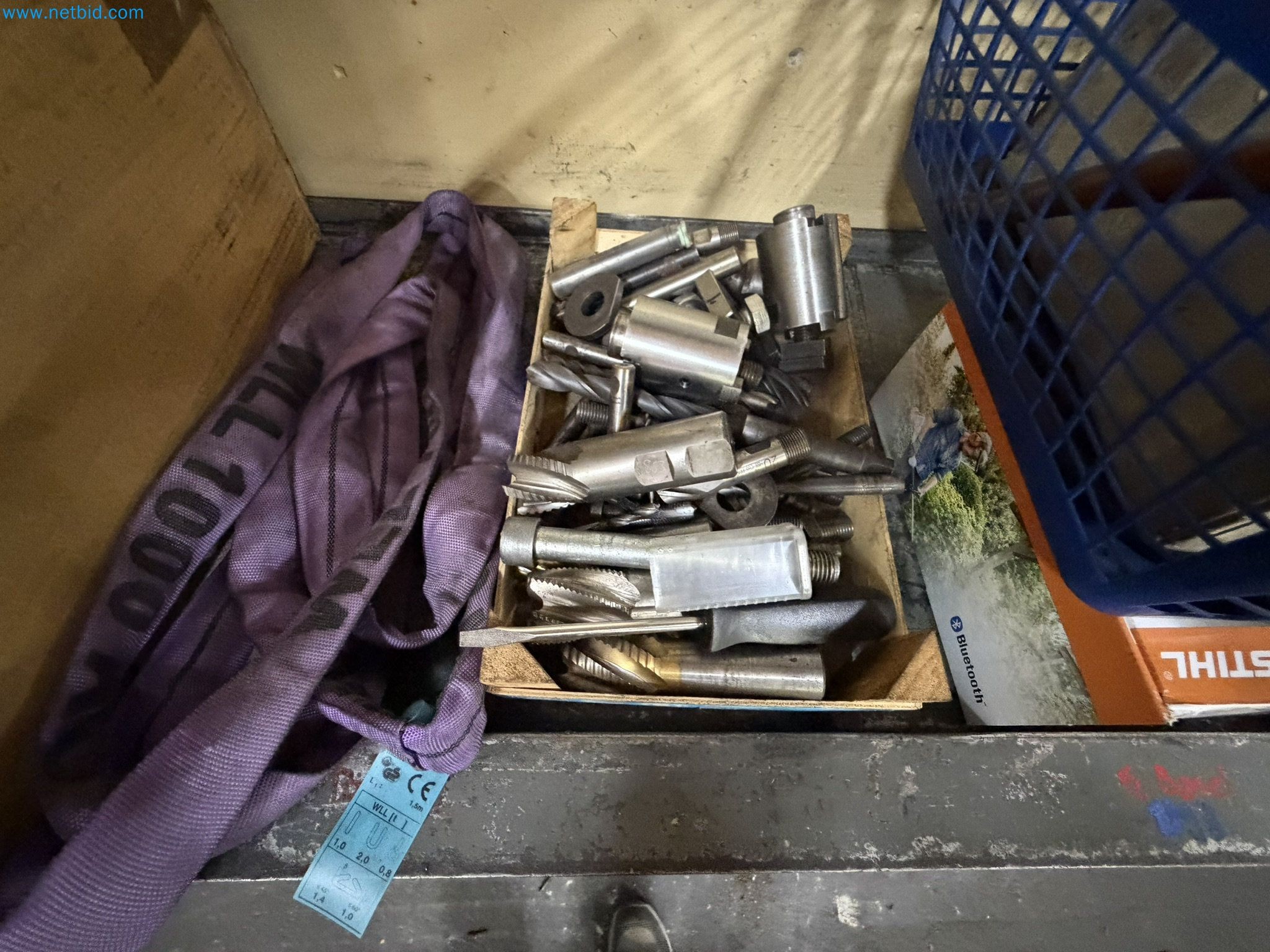 Centra obróbcze, tokarki, urządzenia spawalnicze z dziedziny budowy maszyn i ślusarstwa
-61