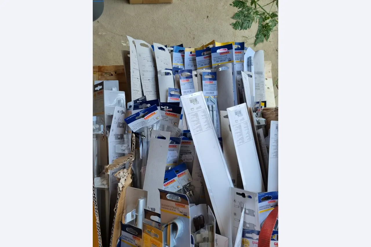 Handelsunternehmen, mit Allroundssotiment-3