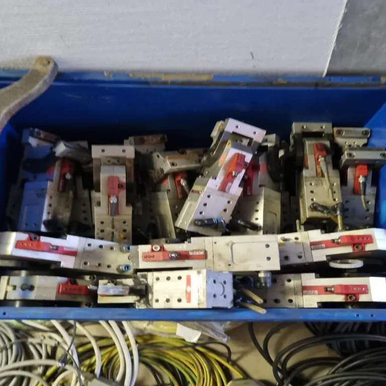 1 Posten Spanner DESTACO 84G3