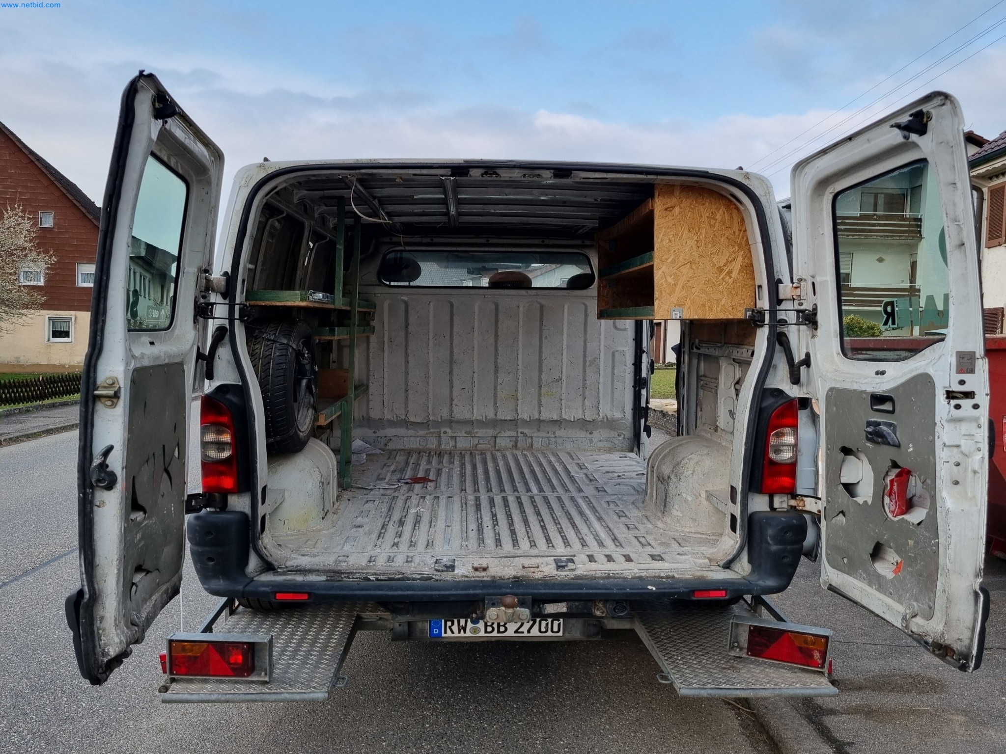 Handelsunternehmen, mit Allroundssotiment-3