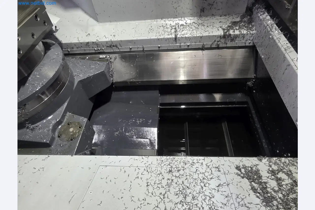 4osé obráběcí centrum na kov, CNC soustruhy, vybavení dílen, vozidla-15