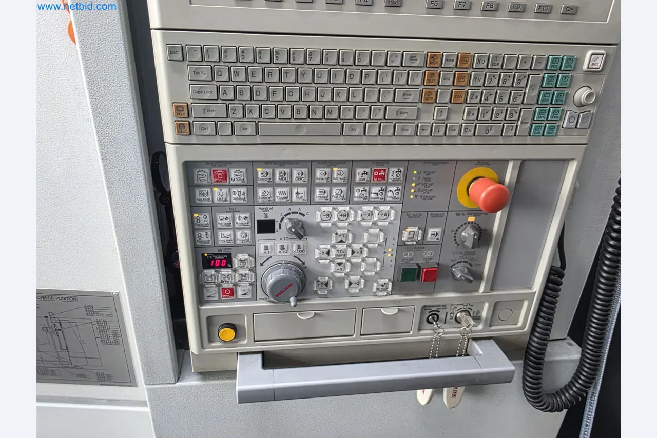 4osé obráběcí centrum na kov, CNC soustruhy, vybavení dílen, vozidla-32