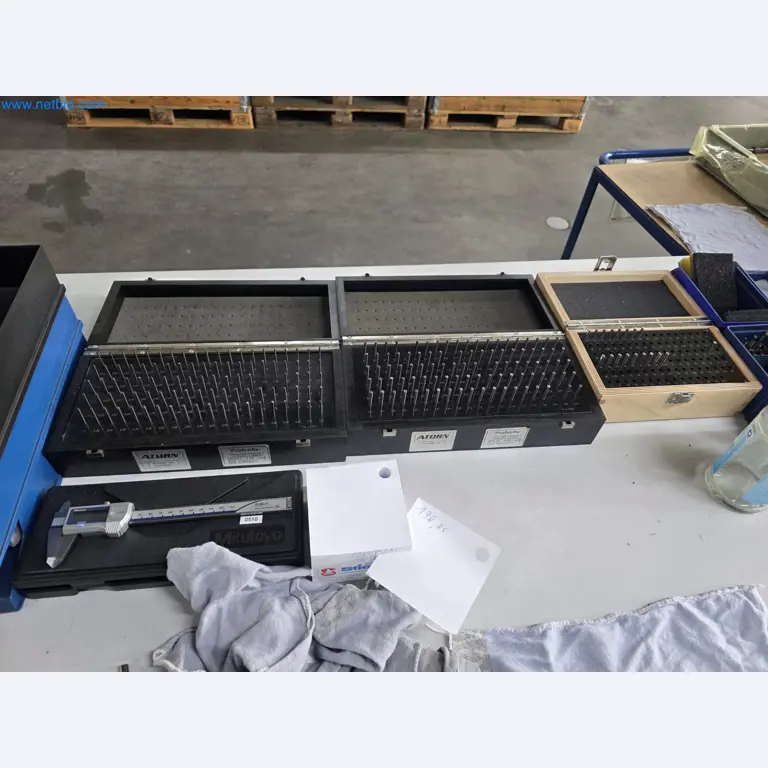 Centre d'usinage métallurgique à 4 axes, tours à commande numérique, équipement d'atelier, véhicules-1