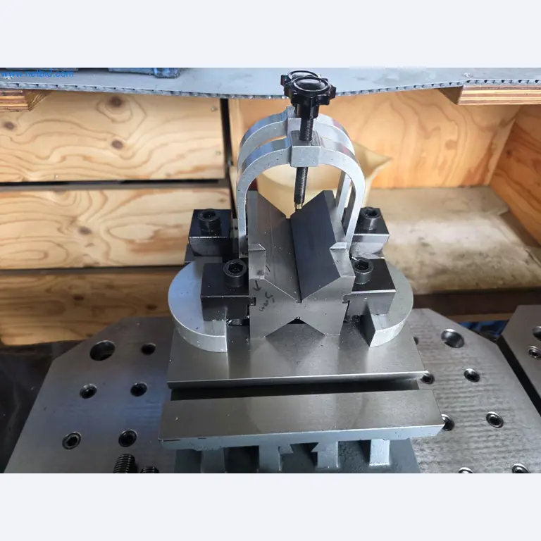 Centre d'usinage métallurgique à 4 axes, tours à commande numérique, équipement d'atelier, véhicules-3