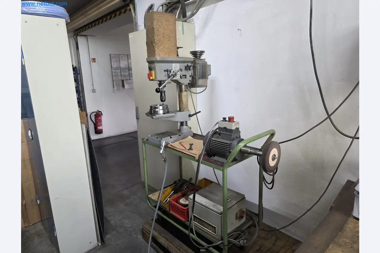 4osé obráběcí centrum na kov, CNC soustruhy, vybavení dílen, vozidla-2