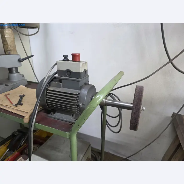 4osé obráběcí centrum na kov, CNC soustruhy, vybavení dílen, vozidla-6