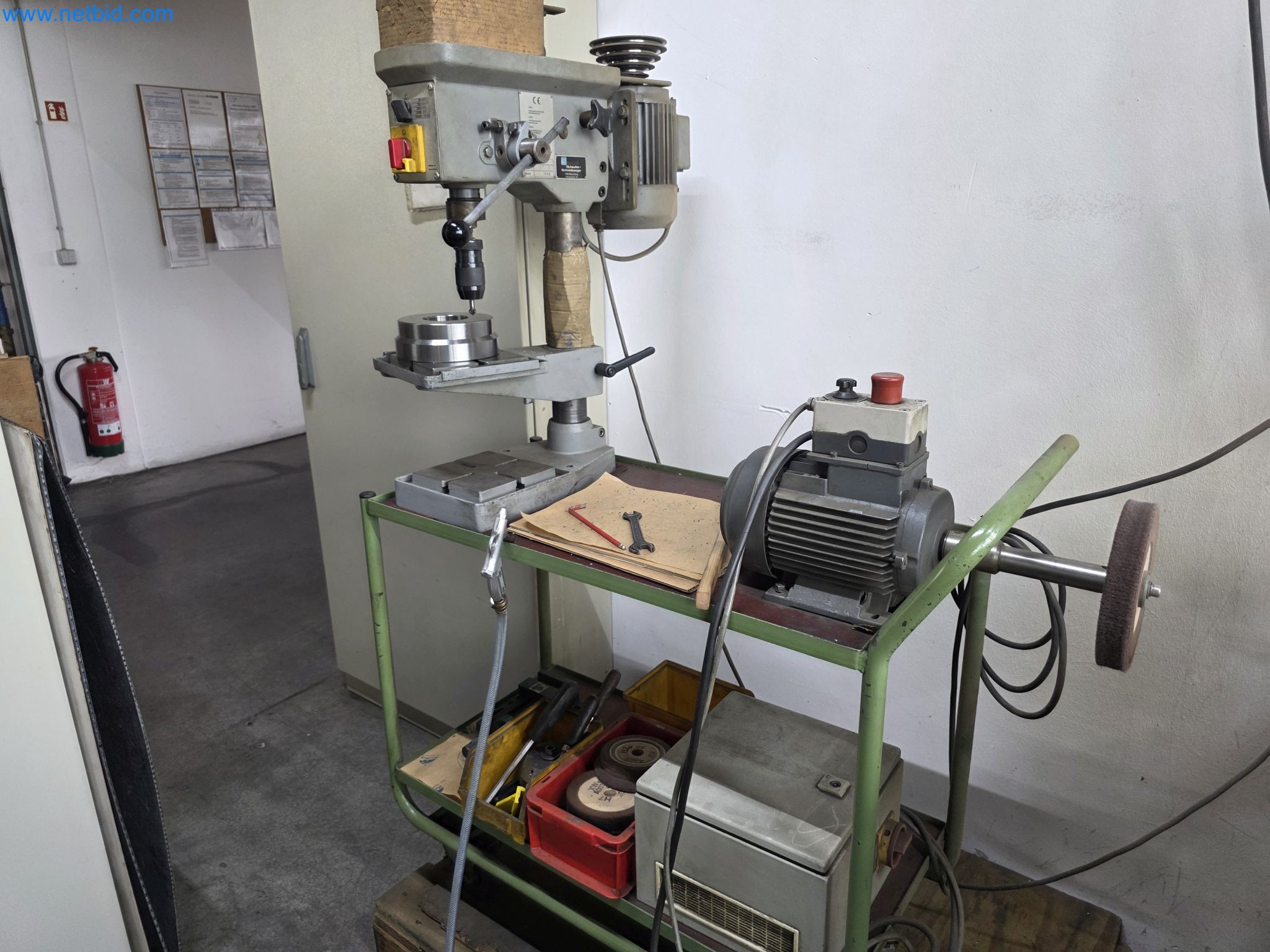 4osé obráběcí centrum na kov, CNC soustruhy, vybavení dílen, vozidla-7