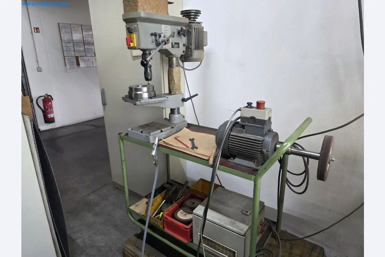 4osé obráběcí centrum na kov, CNC soustruhy, vybavení dílen, vozidla-7