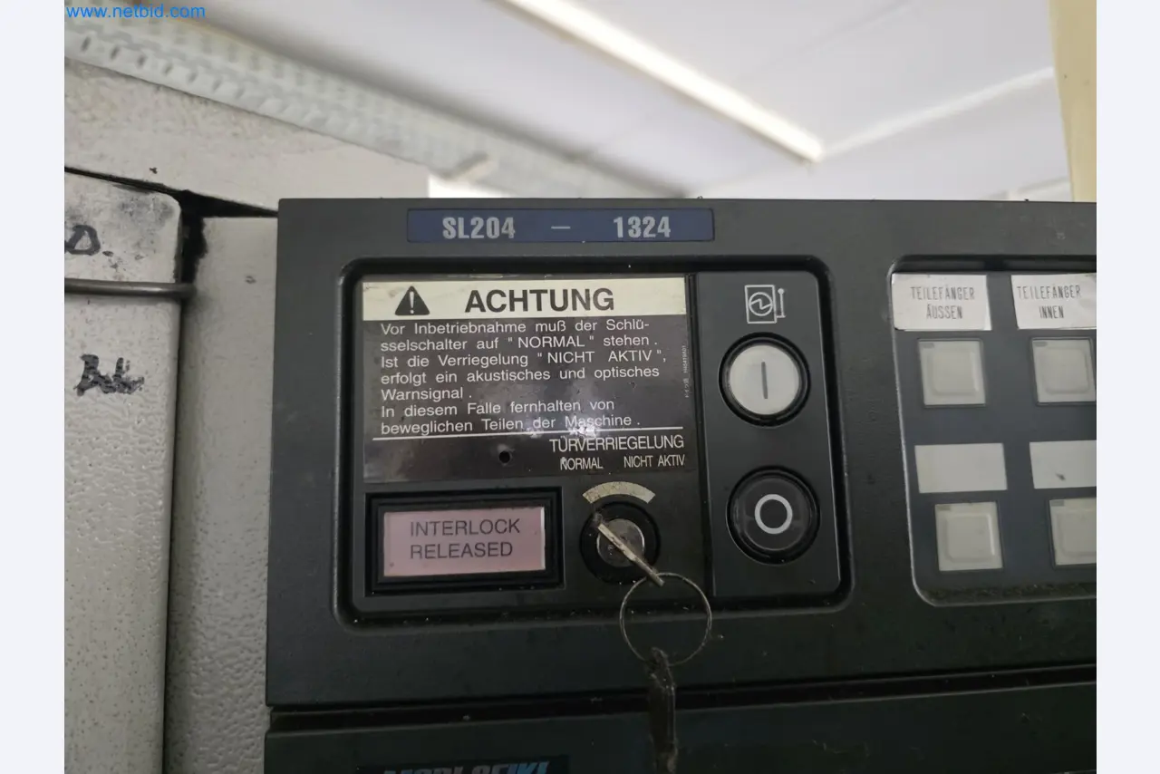 4osé obráběcí centrum na kov, CNC soustruhy, vybavení dílen, vozidla-10