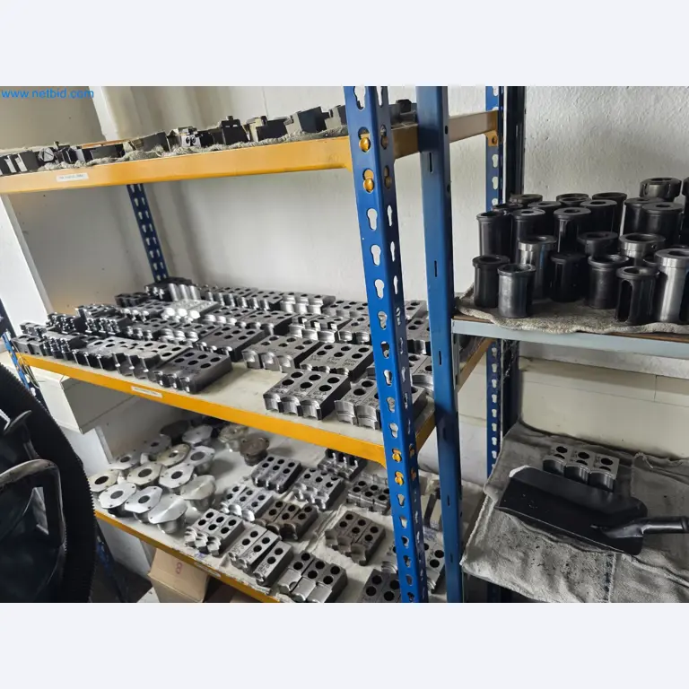 4osé obráběcí centrum na kov, CNC soustruhy, vybavení dílen, vozidla-3
