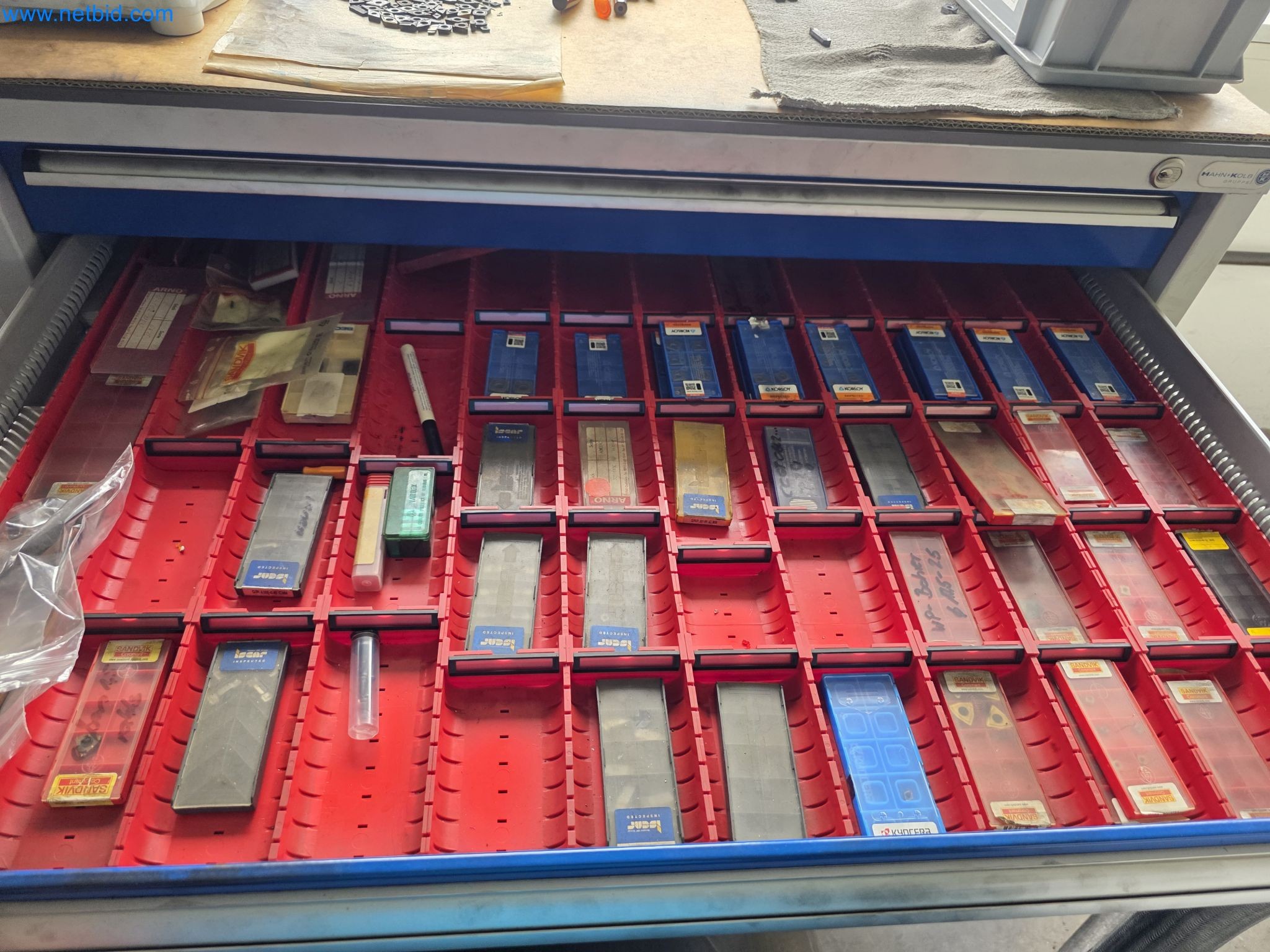 Centre d'usinage métallurgique à 4 axes, tours à commande numérique, équipement d'atelier, véhicules-3