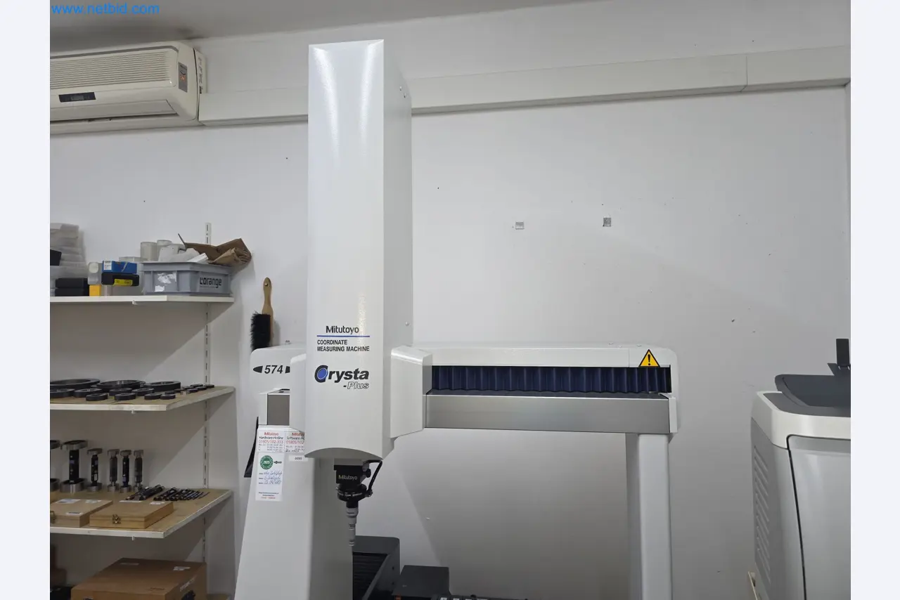 4osé obráběcí centrum na kov, CNC soustruhy, vybavení dílen, vozidla-15