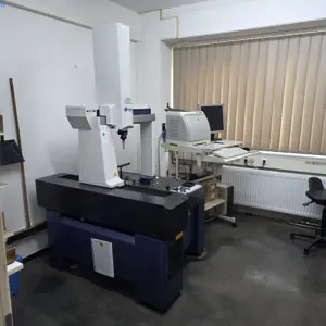 3D souřadnicový měřicí přístroj Mitutoyo CRYSTA PLUS 574