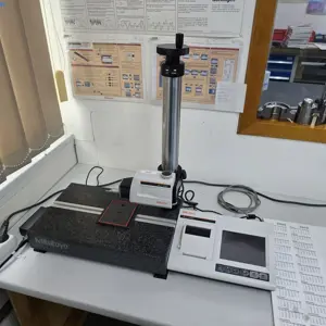 Přístroj na měření drsnosti povrchu Mitutoyo SJ-410