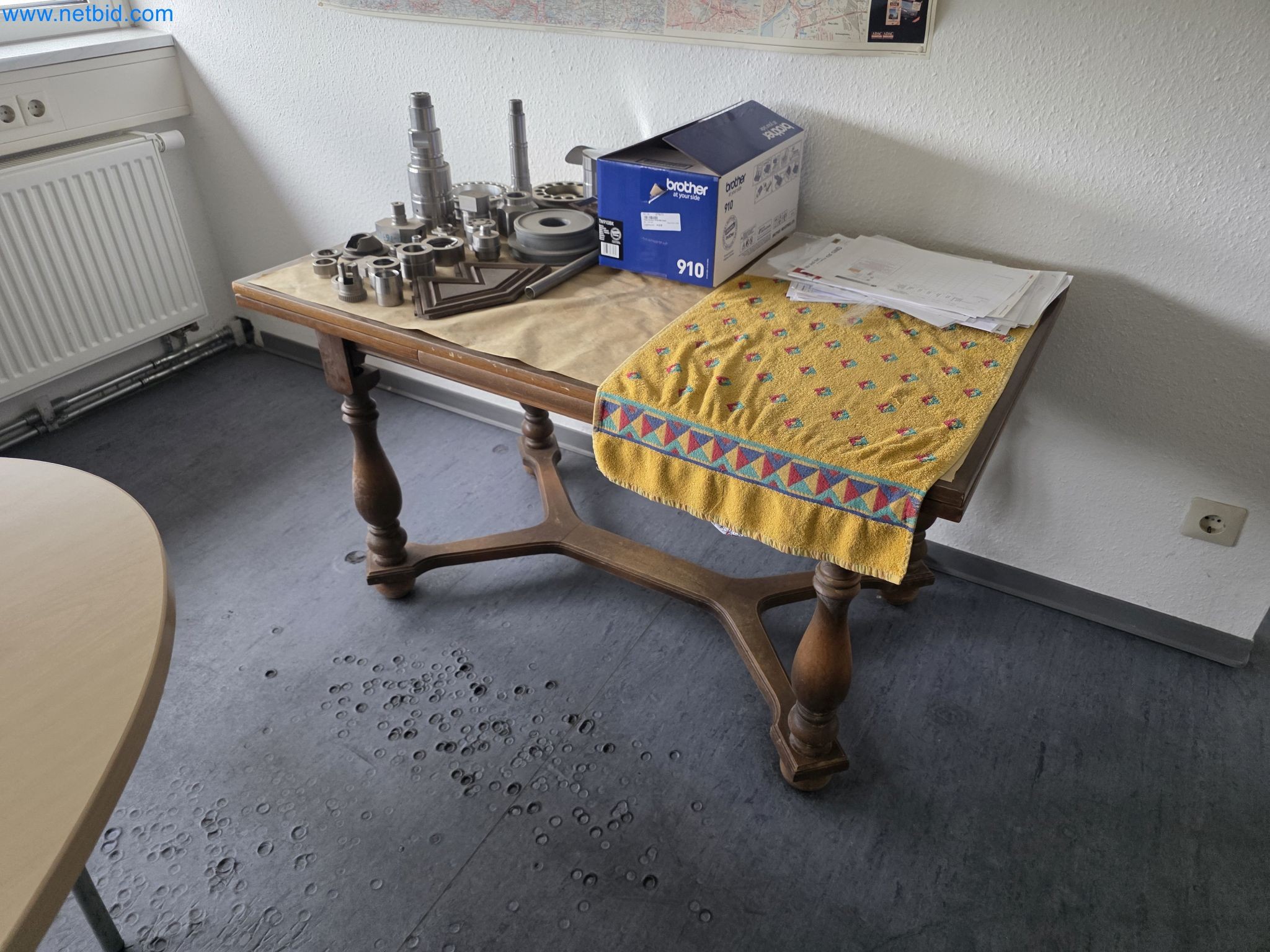 4osé obráběcí centrum na kov, CNC soustruhy, vybavení dílen, vozidla-3