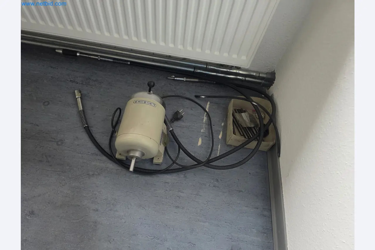 4osé obráběcí centrum na kov, CNC soustruhy, vybavení dílen, vozidla-1
