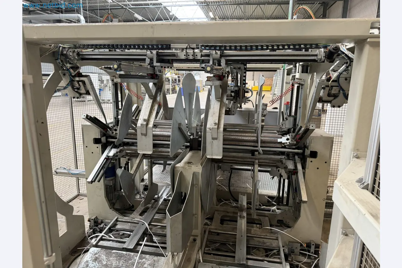 Extrusion lines used in the manufacture of ventilation and heating equipment-31