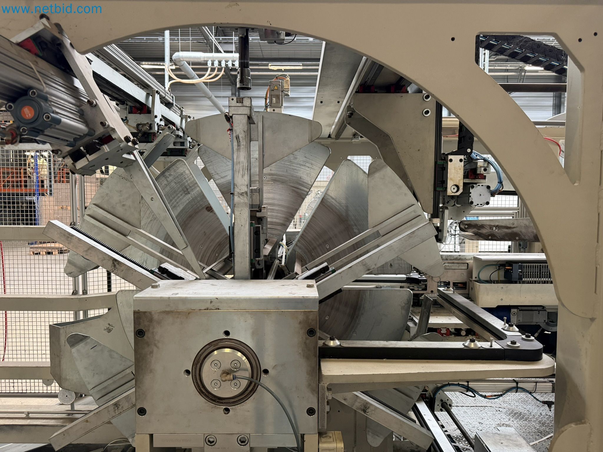 Extrusion lines used in the manufacture of ventilation and heating equipment-32