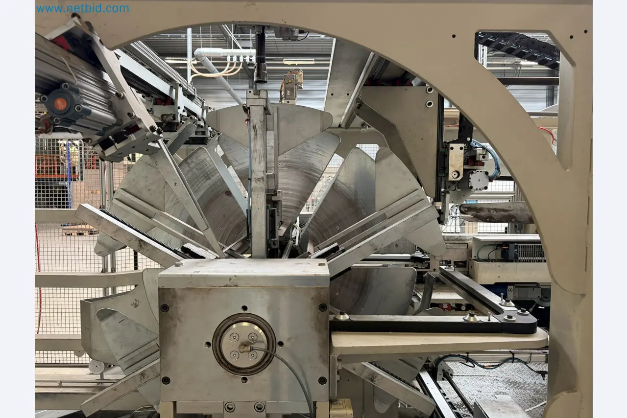 Extrusion lines used in the manufacture of ventilation and heating equipment-32