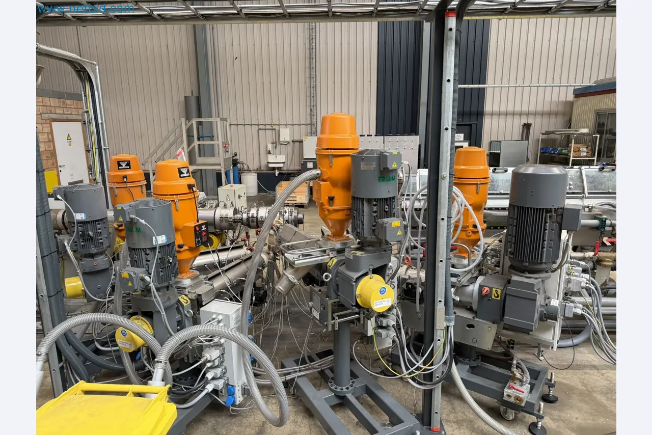 Extrusion lines used in the manufacture of ventilation and heating equipment-3