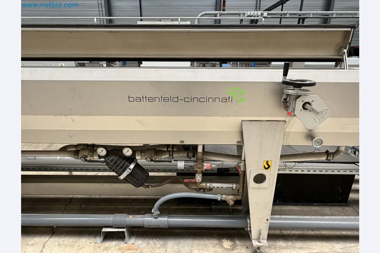 Extrusion lines used in the manufacture of ventilation and heating equipment-14