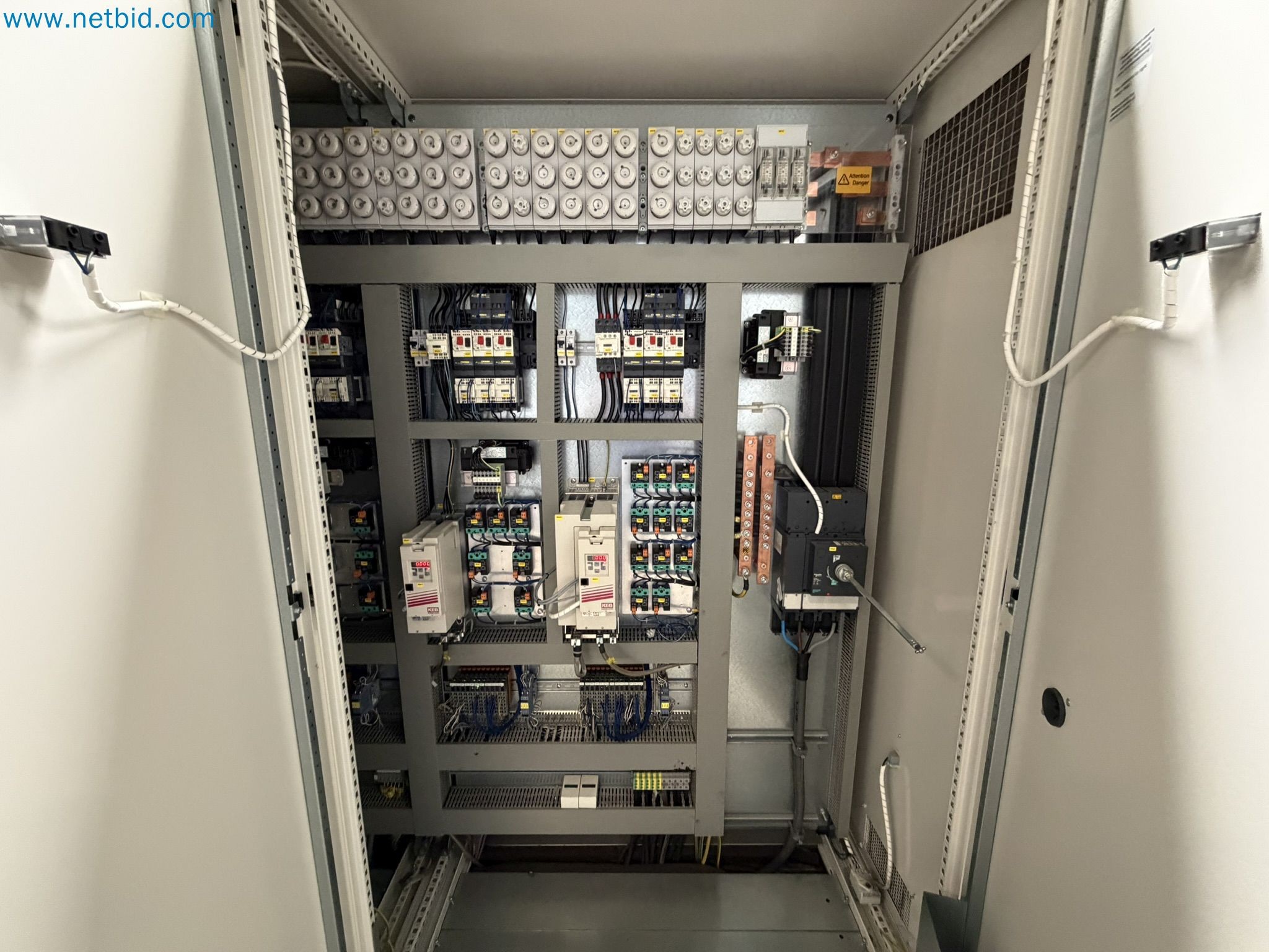 Extrusion lines used in the manufacture of ventilation and heating equipment-32