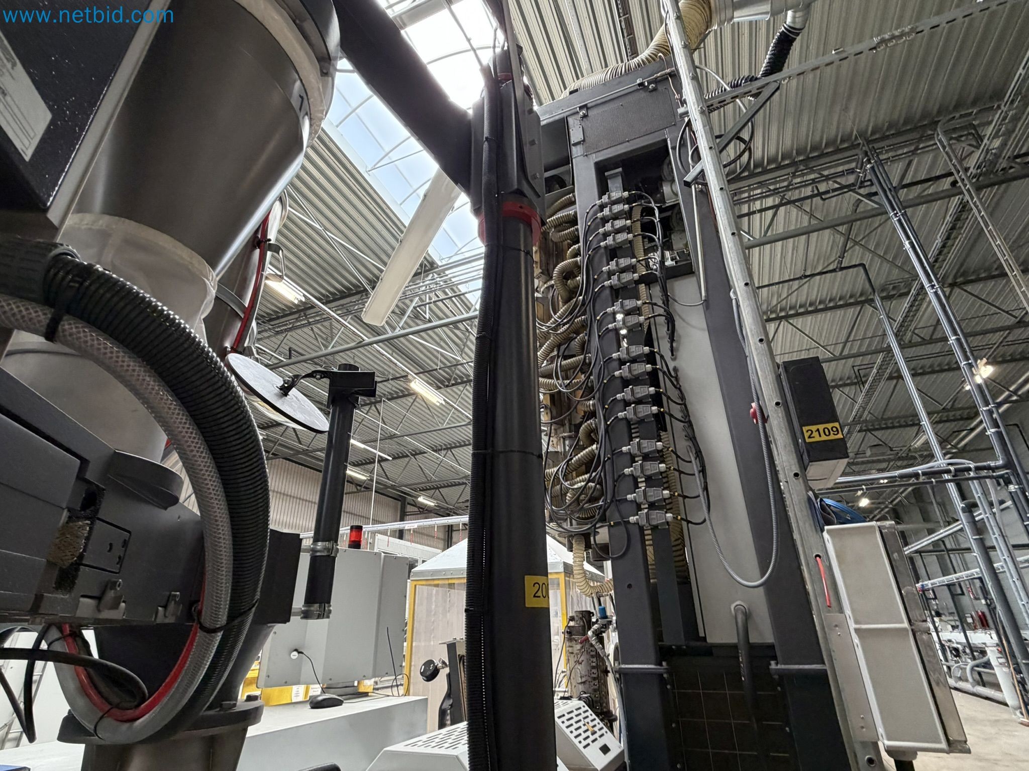 Extrusion lines used in the manufacture of ventilation and heating equipment-41