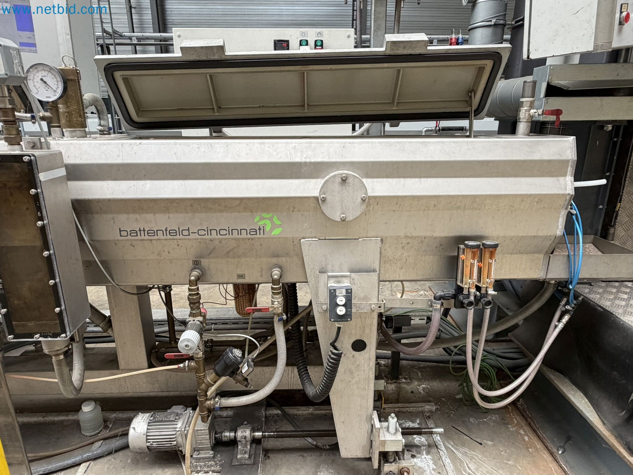 Extrusion lines used in the manufacture of ventilation and heating equipment-46