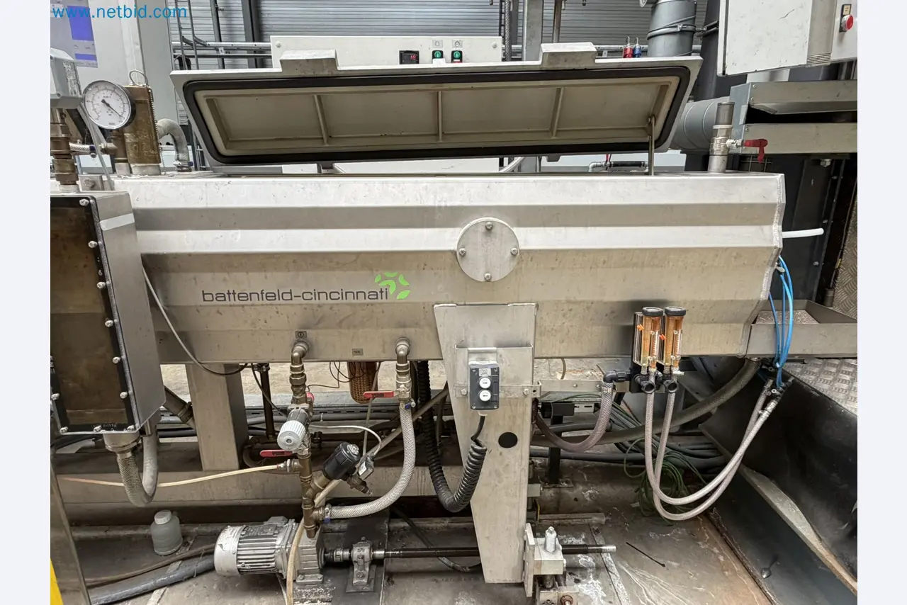 Extrusion lines used in the manufacture of ventilation and heating equipment-46