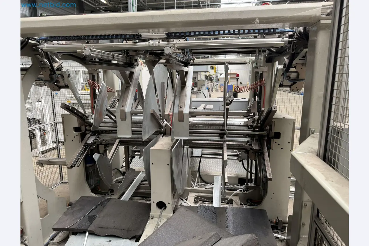 Extrusion lines used in the manufacture of ventilation and heating equipment-56