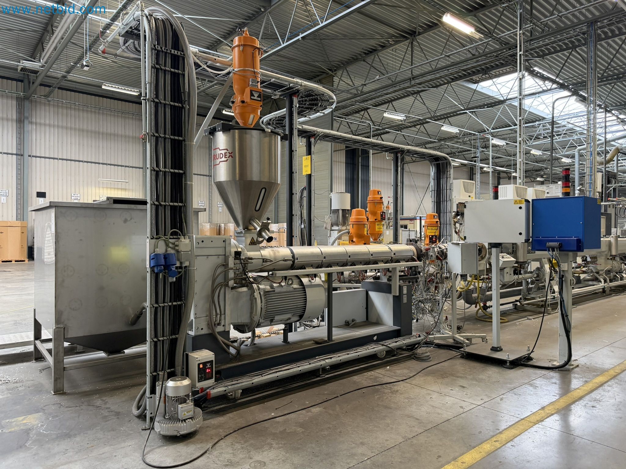 Extrusion lines used in the manufacture of ventilation and heating equipment-32